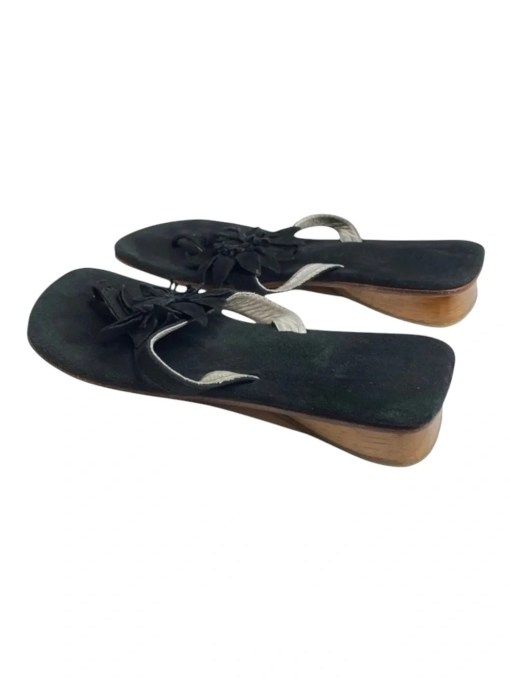 Nordstrom 𑁍 Girl’s Suede 3D Flower Thong Wood Wedge Sandals 𑁍 Black 𑁍 11.5 29 EU